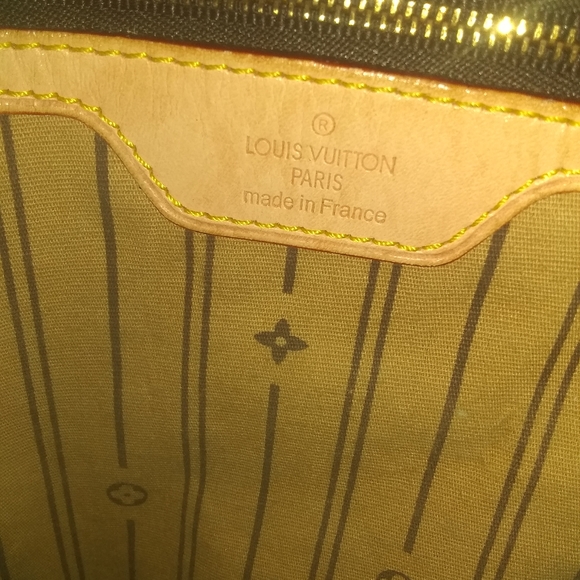 Louis Vuitton Delight GM Hobo - Picture 5 of 5